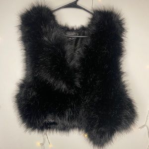 Countess Black Vest with Faux Fur